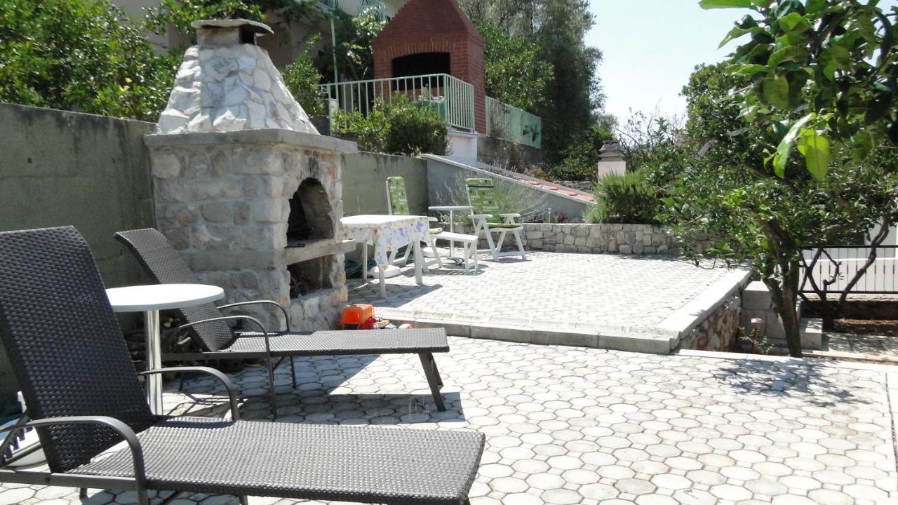 Holiday Home Apartment Tedo Klek Exterior photo